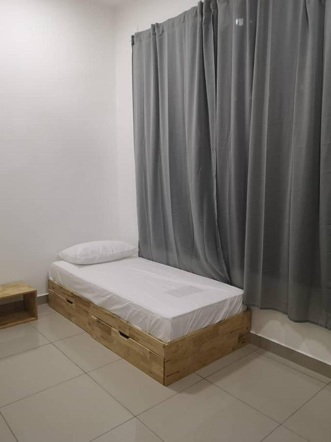 Aiyu Homestay, Conezion, Ioi Resort Putrajaya Exterior photo